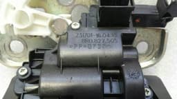 AUDI Audi A3 8V boot lock 8R0827505 tailgate lock — thumbnail 6