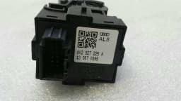 AUDI Audi A3 8V S3 RHD Park Brake Switch 8V2927225C Right Handlebar — thumbnail 7