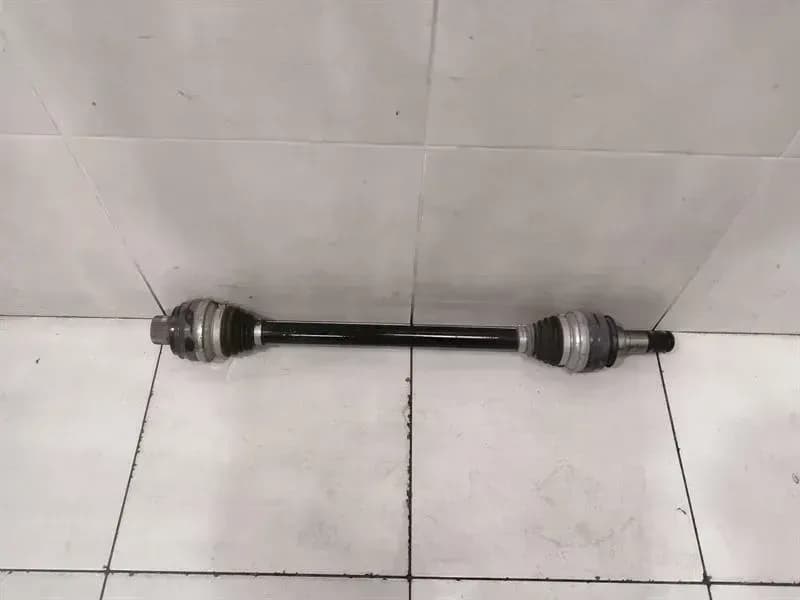 PORSCHE Porsche Macan 95B Left Rear Drive Shaft 95B501203K Drive Shaft Rear Left