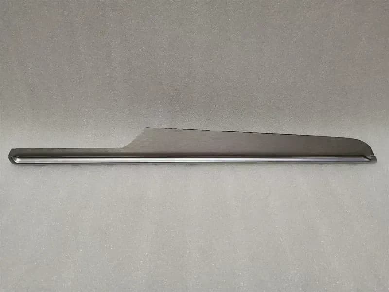 PORSCHE Porsche Macan 95B Door Trim Cover Rear Left 95B867061 Molding Rear Left