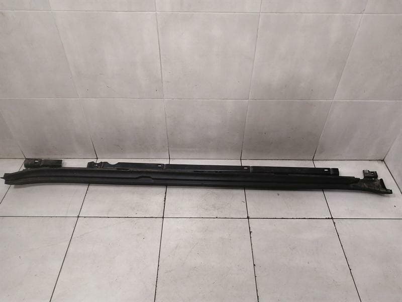 PORSCHE Porsche Macan 95b Right Side Skirt 95B853554A Side Sills Right