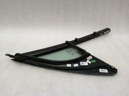 PORSCHE Porsche Macan 95B Right Front 1/4 Glass 95B845114E Door Glass 1/4 Front Right — thumbnail 10