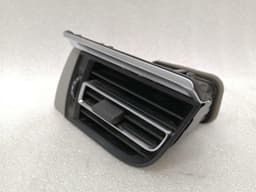 PORSCHE Porsche Macan 95b Right Air Vent 95B819702H RHD RIGHT HANDLEBAR — thumbnail 3