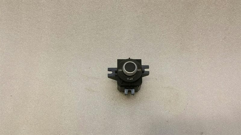 AUDI Audi TT 8S RHD Player Switch 8S2919616 Right Hand Drive
