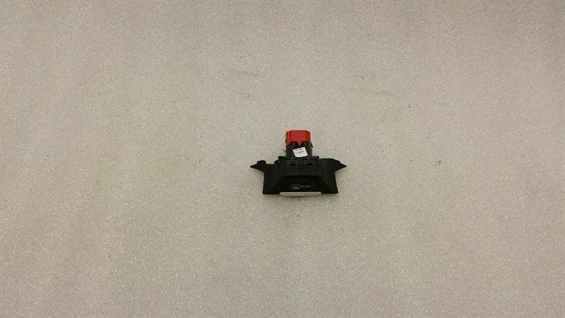 AUDI Audi TT 8S RHD rear window heated switch 8S2927117A right-hand drive