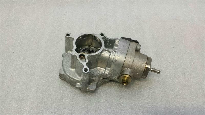 AUDI Audi S3 8V Vacuum Pump 06L145100F Vacuum Pump 06L127025Q High Pressure Pump 2.0 TFSI