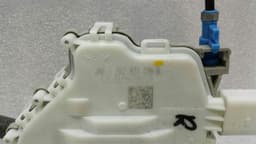 AUDI Audi TT 8S RHD right door lock 8X2837016B right hand drive — thumbnail 2