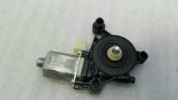 AUDI Audi S3 8V right door window motor 5Q0959801B window regulator motor right — thumbnail 4
