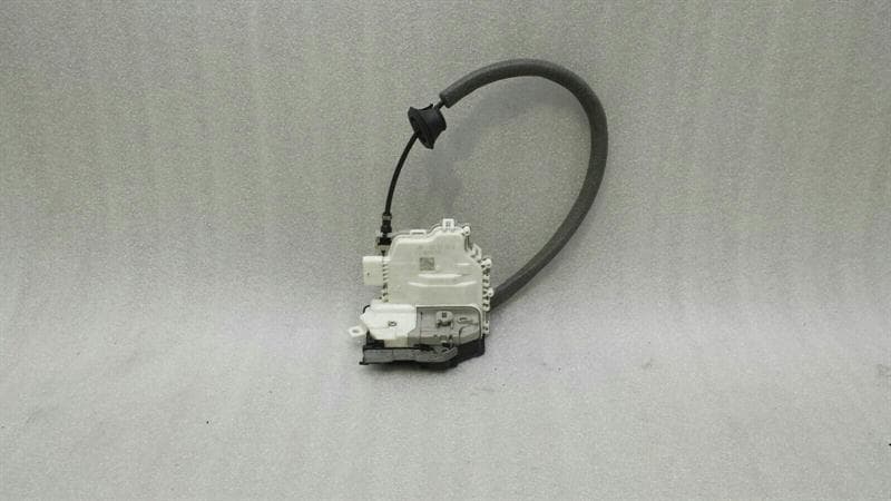Audi S3 8V door lock left 8X2837015B door lock left