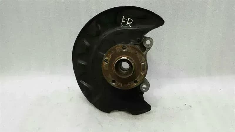 AUDI Audi S3 8V Right Front Hub 5Q0407254A Wheel Bearing Housing Front Right