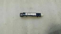 AUDI Audi S3 8V A3 Aerial / Antenna 8V4035225 Antenna Amplifier — thumbnail 4
