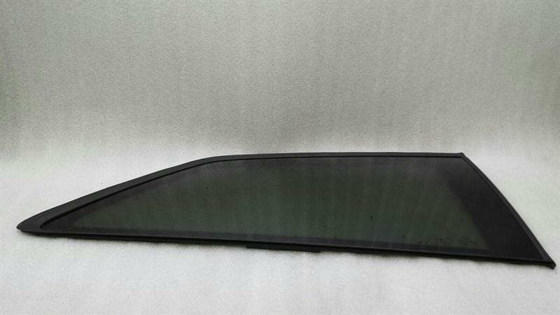 AUDI Audi S3 8V right rear 1/4 glass 8V3845300D door window 1/4 rear right 3 door