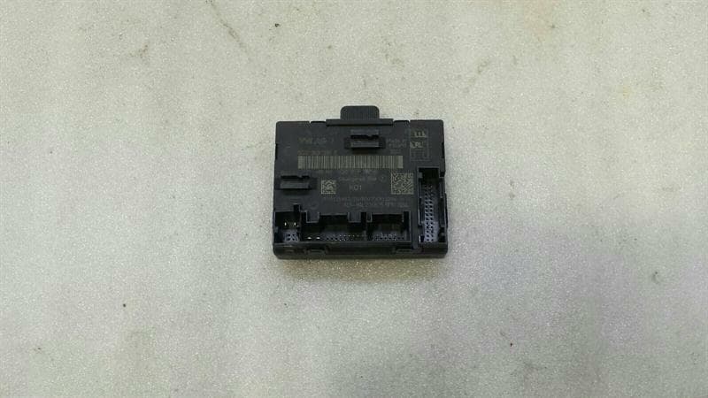AUDI Audi S3 8V right door module 5Q0959392E door right control unit