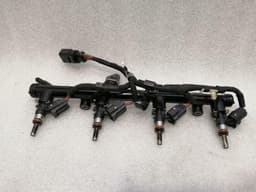 AUDI Audi S1 TFSI Fuel Line Injector 06L906031A Fuel Injector Injectors — thumbnail 1