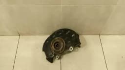 AUDI Audi S3 8V Right Front Hub 5Q0407258A Wheel Bearing Housing Front Right. — thumbnail 1