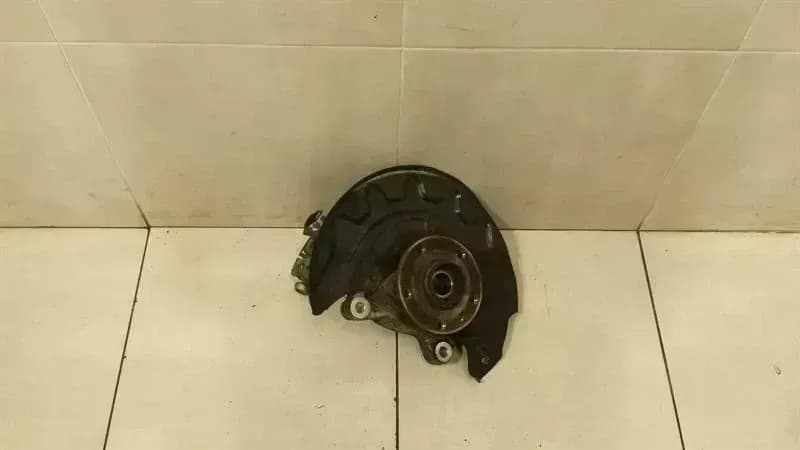 AUDI Audi S3 8V Left Front Hub 5Q0407257A Wheel Bearing Housing Front Left.