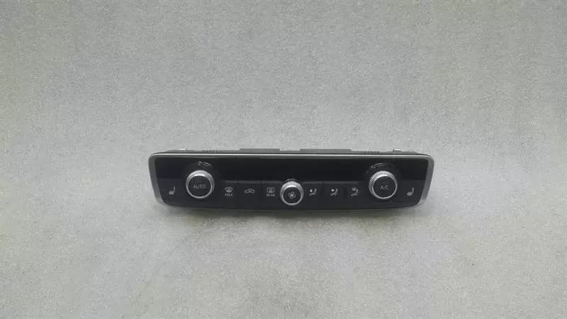 AUDI Audi S3 8V A3 Car Climate Control 8V0820043D Climate Control Panel