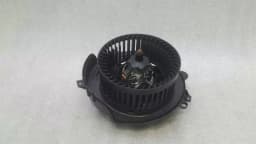 AUDI Audi S3 8V a3 RHD Heater Blower 5Q2819021B Right Hand Handlebar. — thumbnail 4