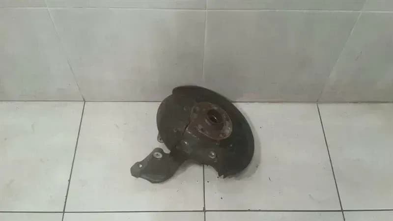 Audi S3 8V right rear hub 5Q0505436J wheel bearing housing rear right RE