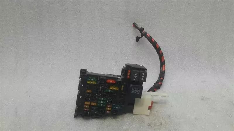 AUDI Audi S3 8V Fuse Box 5Q0937615C Fuse Box