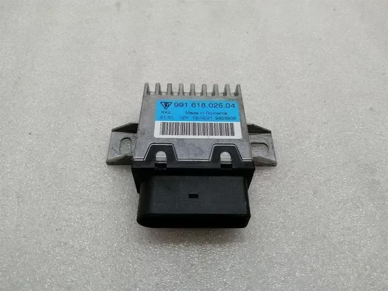 Porsche Cayman 718 GT4 Electronic Module 99161802504 ECU FUEL PUMP