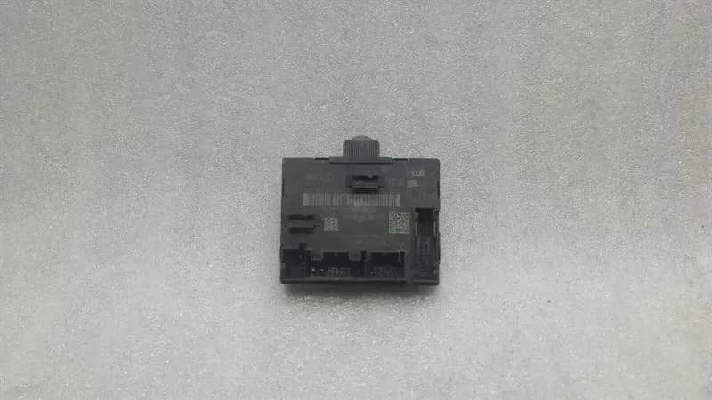 AUDI Audi S3 8V front left door module 5Q0959592D door control unit front left