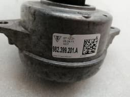 PORSCHE Porsche Boxster 718 Right Gearbox Mount 98137519601 Gearbox Holder Right — thumbnail 7