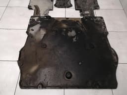 PORSCHE Porsche Boxster 718 Undertray 982825213c Underfloor Trim — thumbnail 4