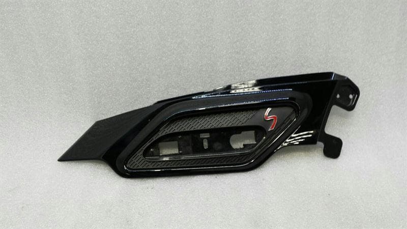 MINI Mini Countryman S R60 Right Wing Front Grille 9812908 Fender Grille Right