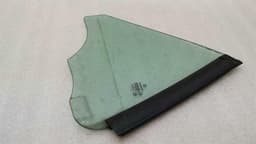 MERCEDES-BENZ Mercedes SLK R172 Left Rear 1/4 Glass A1726700110 Door Window 1⁄4 Rear Left — thumbnail 4
