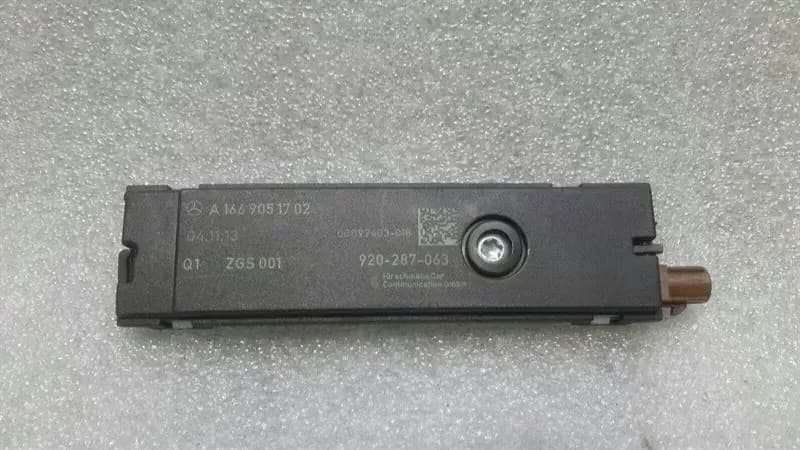 Mercedes A Class W176 Aerial / Antenna A1669051702 Antenna Amplifier