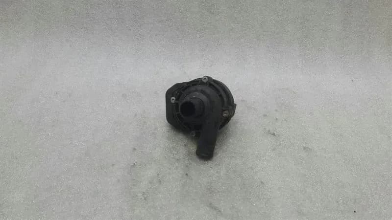 MERCEDES-BENZ Mercedes SLK R171 additional cooling pump A1718350064 coolant pump M271