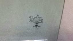 MERCEDES-BENZ Mercedes E Class W213 Left Front Door Glass A2137250110 Door Window Front Left — thumbnail 2