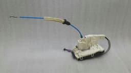 MERCEDES-BENZ Mercedes W166 W176 rear right door lock A2047303635 door lock rear right — thumbnail 1