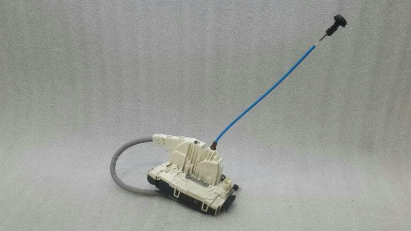 Mercedes W166 W176 front left door lock A1667200735 door lock front left RHD