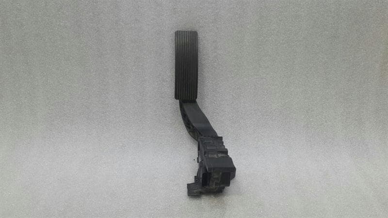 MERCEDES-BENZ Mercedes A Class W176 RHD Gas Pedal (Electrical) A2463001804 Right Hand Drive W246