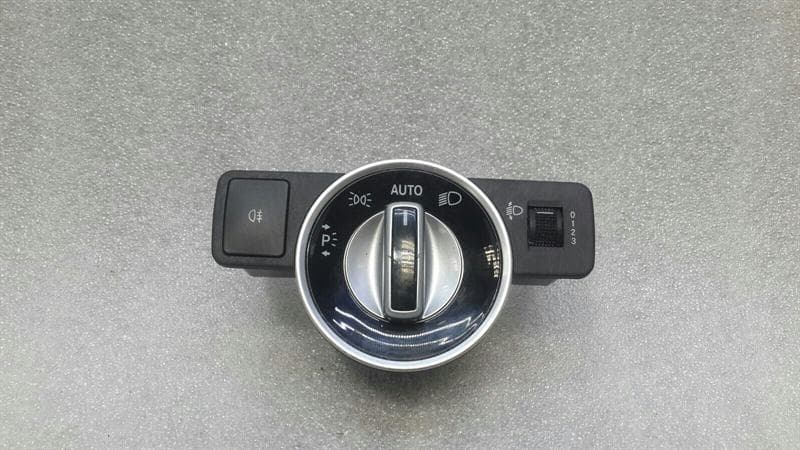 MERCEDES-BENZ Mercedes A Class W176 W212 Headlight Switch A2129050651 Light Switch