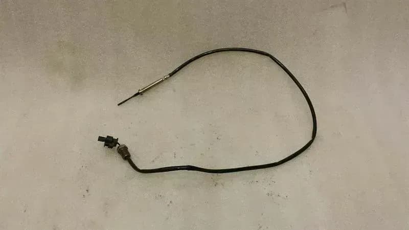 MINI Mini Cooper F56 Exhaust Sensor 8589813 Temperature Gas Sensor