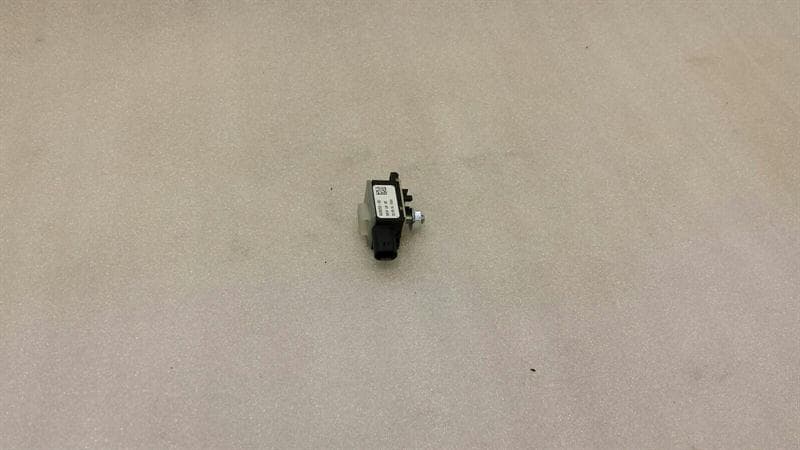 MINI Mini Cooper F56 F57 Crash Sensor 9305252 Impact Sensor