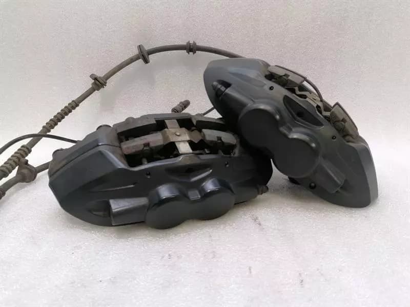 BMW BMW i8 hybrid brake caliper front set 34116868231 caliper front set