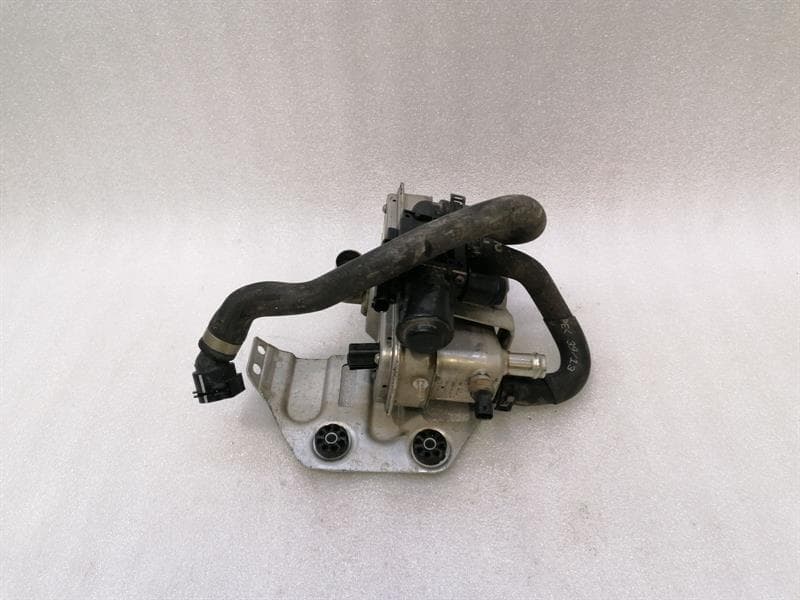 BMW BMW i8 Hybrid 64126827188 Flow Heater Electric. tankless water heater electric