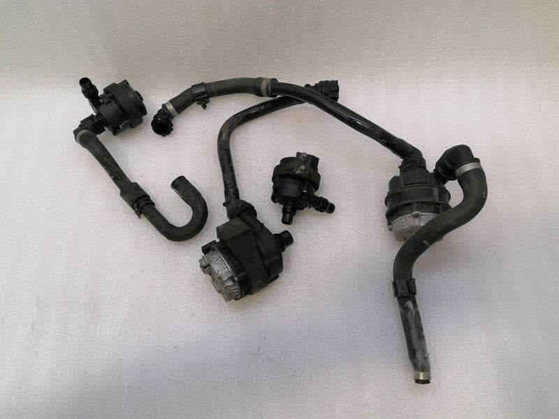 BMW BMW i8 hybrid additional cooling pump set 8600287 coolant pump pump set