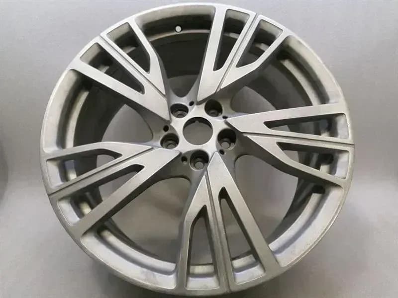 BMW BMW i8 Hybrid Alloy Wheel 6857573 8.5j x20 et50 Alloy Wheel
