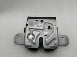BMW BMW i8 Hybrid Boot Lock 9802312 Tailgate Lock — thumbnail 2