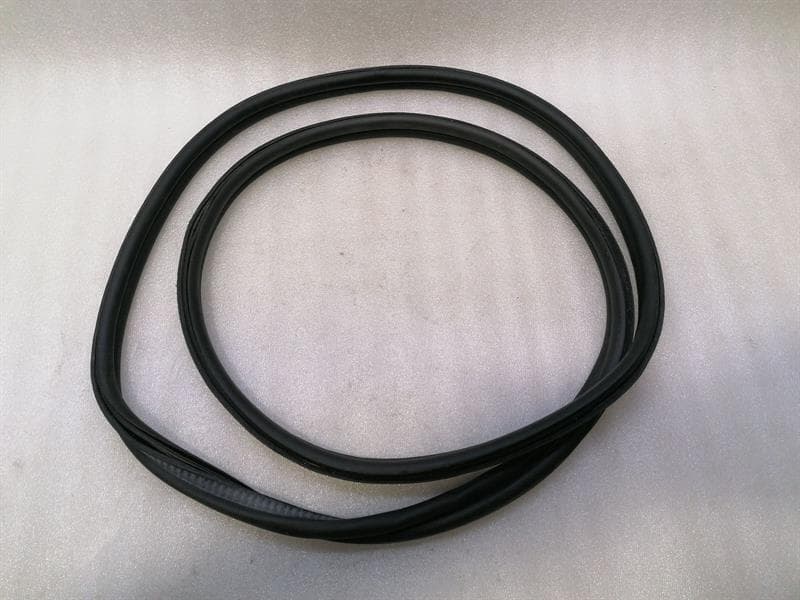 BMW BMW i8 Hybrid Boat Lid Seal 51007404717 Boot Lid Gasket