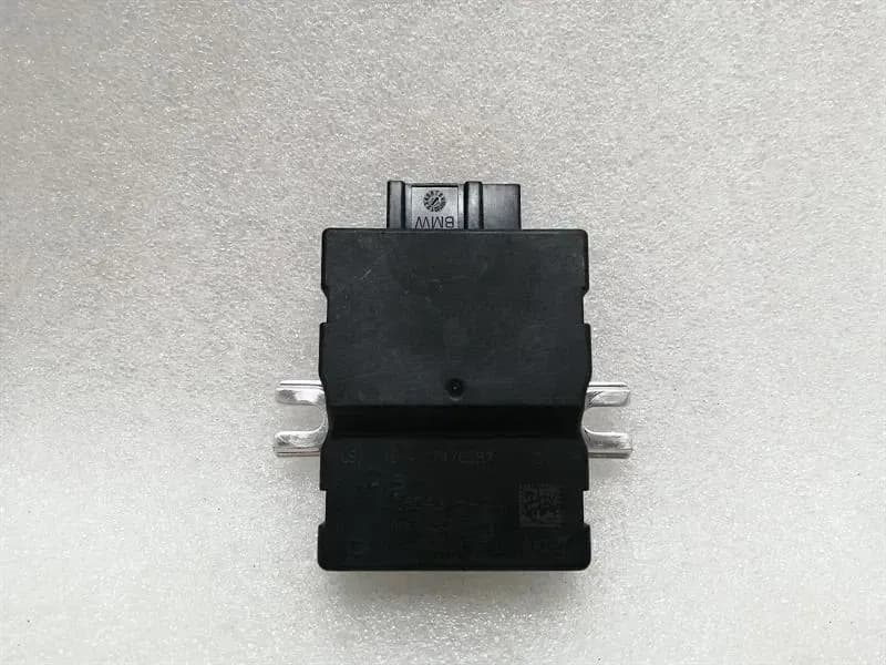 BMW BMW i8 Hybrid Electronic Module 7476687 Control Unit FUEL PUMP FUEL PUMP