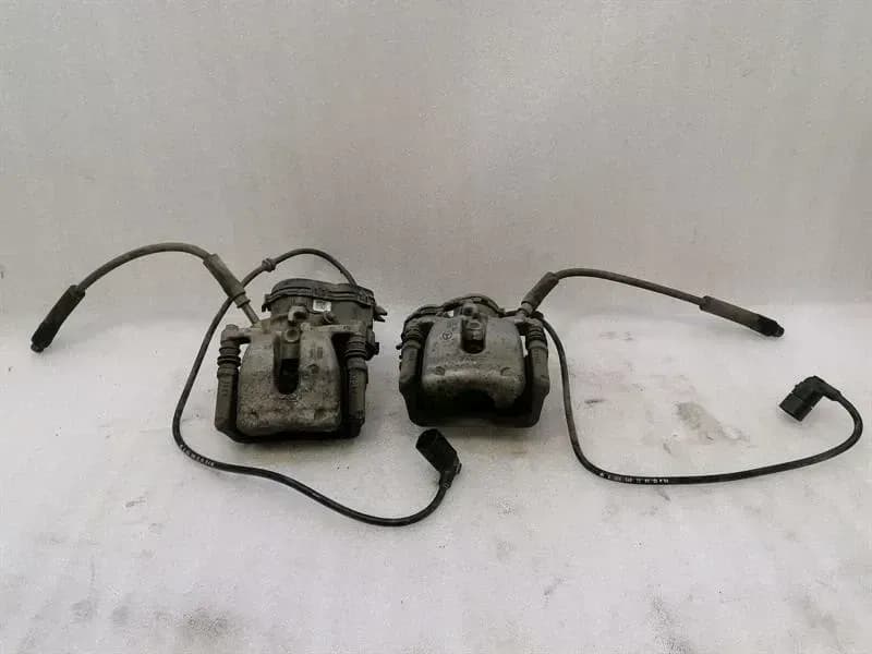 Mercedes CLA W117 rear caliper set A0004232381 brake caliper rear set PBM