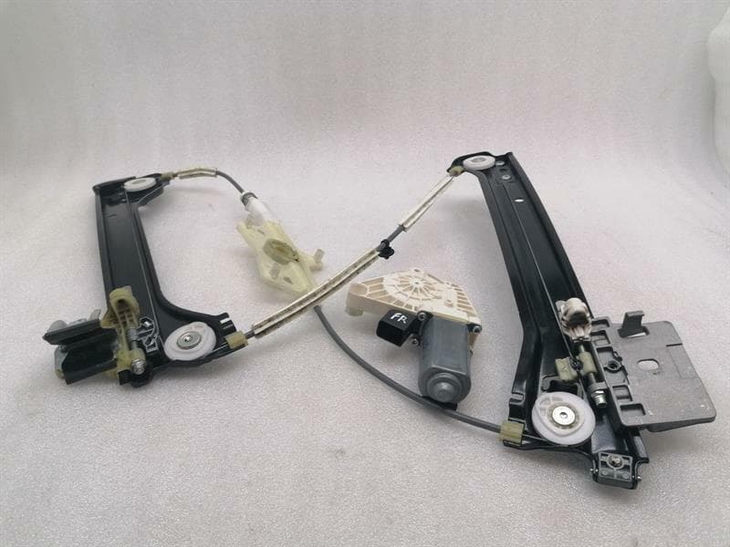 MERCEDES-BENZ Mercedes CLA W117 C117 Right Front Door Winder A1177200279 Power Window Front Re