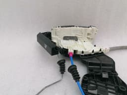 MERCEDES-BENZ Mercedes CLA W117 C117 rear left door lock A2047302735 door lock rear left — thumbnail 3