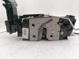 MERCEDES-BENZ Mercedes CLA W117 C117 front right door lock RHD A0997202401 door lock RHD — thumbnail 3